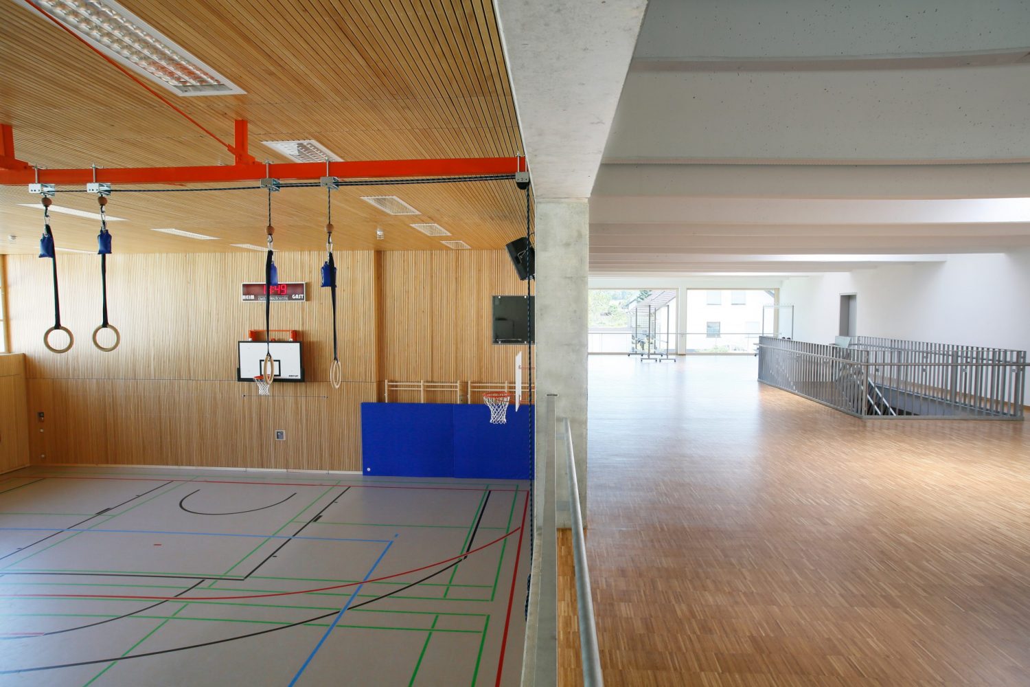 Empore - Foyer - Halle